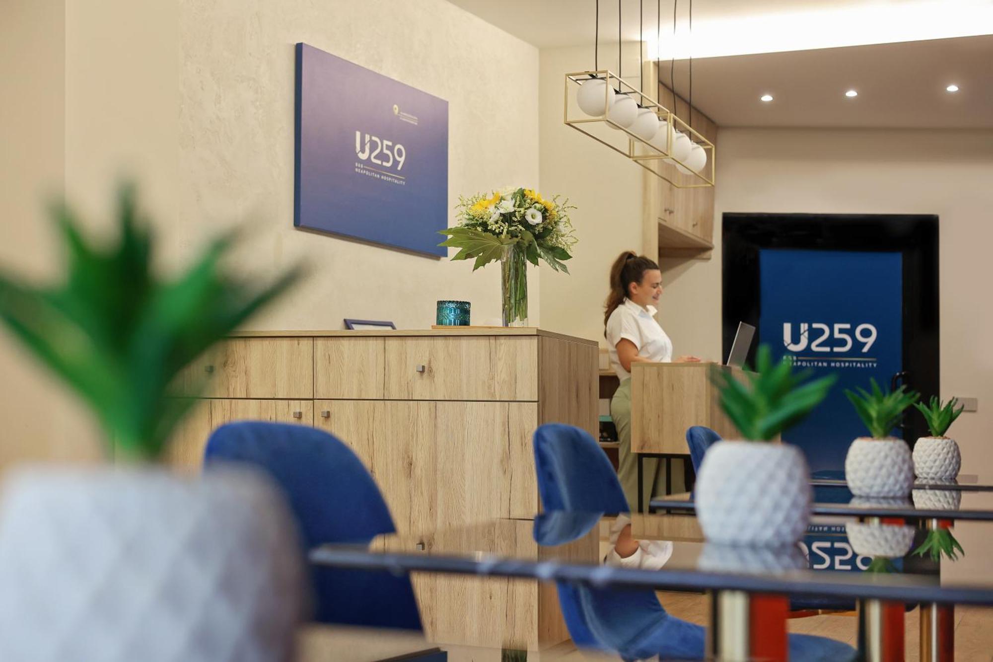 Couette-café U259 Naples